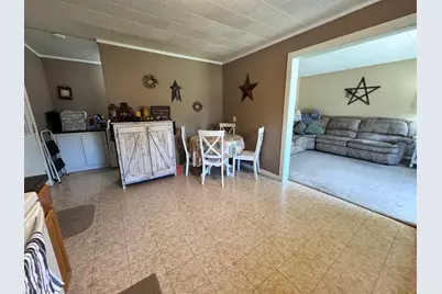 814 W Warmouth Street, Salem, IL 62881 - Photo 14