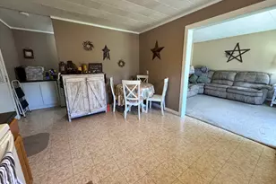 814 W Warmouth St, Salem, IL 62881 - Photo 14