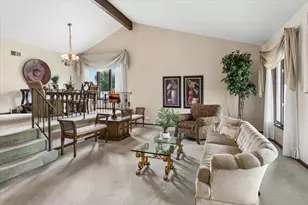 350 Essex Ln, New Lenox, IL 60451 - Photo 2
