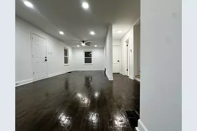 10055 S Oglesby Avenue, Chicago, IL 60617 - Photo 10