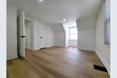 10055 S Oglesby Avenue, Chicago, IL 60617 - Photo 26