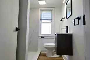 10055 S Oglesby Ave, Chicago, IL 60617 - Photo 22