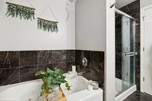 1134 W Granville Ave, Chicago, IL 60660 - Photo 8