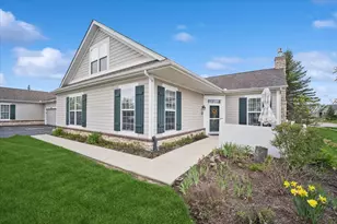 640 Schumann St, Woodstock, IL 60098 - Photo 1
