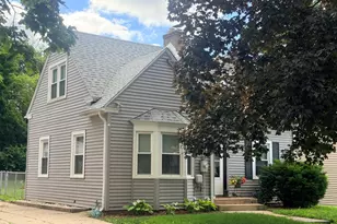 402 S Rockford Ave, Rockford, IL 61104 - Photo 1
