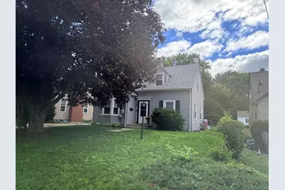 402 S Rockford Avenue, Rockford, IL 61104 - Photo 2