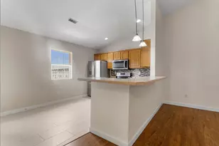 3752 Thornhill Cir, Champaign, IL 61822 - Photo 8