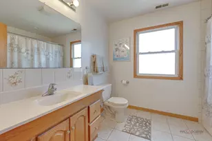 3532 N Ozark Ave, Chicago, IL 60634 - Photo 16