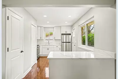507 N Kenilworth Avenue, Glen Ellyn, IL 60137 - Photo 6