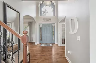 5815 Rosinweed Ln, Naperville, IL 60564 - Photo 6