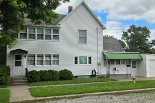 626 S 2nd Ave, Hoopeston, IL 60942 - Photo 1