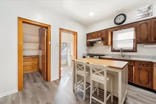4607 S Karlov Ave, Chicago, IL 60632 - Photo 8