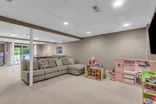 1807 Van Dyke Ln, Carpentersville, IL 60110 - Photo 36