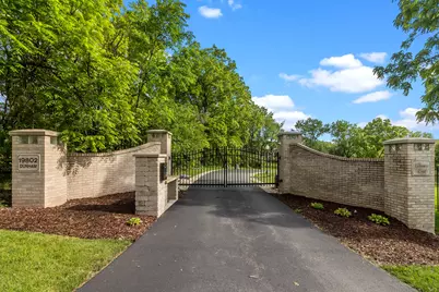 19802 Dunham Road, Woodstock, IL 60098 - Photo 2
