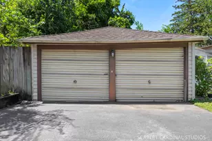 38 N Summit Ave, Villa Park, IL 60181 - Photo 10