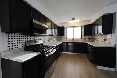 2414 Garden Street, Joliet, IL 60435 - Photo 8