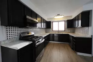 2414 Garden St, Joliet, IL 60435 - Photo 8