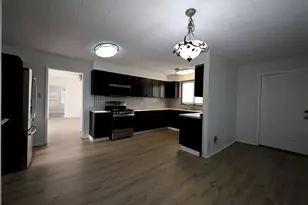 2414 Garden St, Joliet, IL 60435 - Photo 10