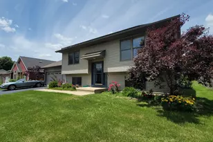 715 Cherry Tree Ln, Genoa, IL 60135 - Photo 30