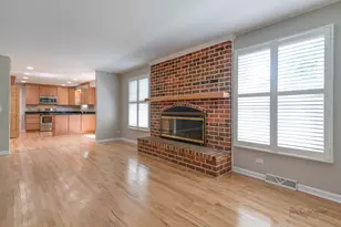 255 Lee Rd, Northbrook, IL 60062 - Photo 14