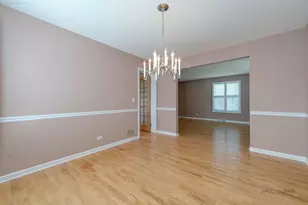 255 Lee Rd, Northbrook, IL 60062 - Photo 6