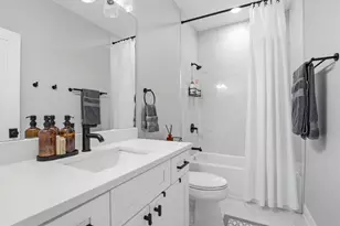 1635 N Central Park Ave, Chicago, IL 60647 - Photo 20