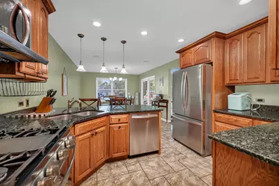 307 W Main Street, Gardner, IL 60424 - Photo 10