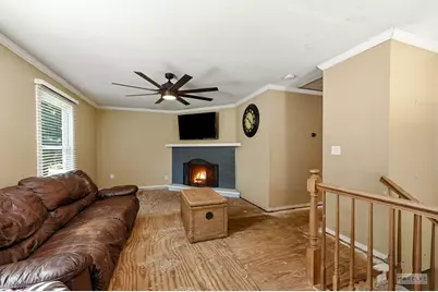 303 Center Parkway, Yorkville, IL 60560 - Photo 4