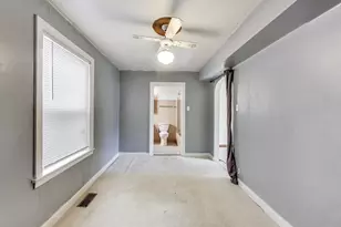 5636 W Augusta Blvd, Chicago, IL 60651 - Photo 16