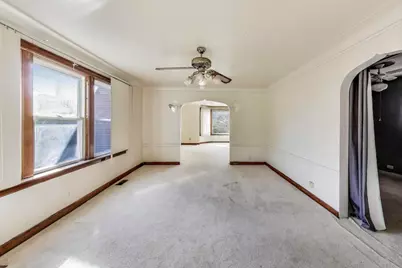 5636 W Augusta Boulevard, Chicago, IL 60651 - Photo 8