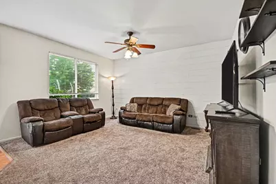 2789 Avalon Lane, Montgomery, IL 60538 - Photo 4