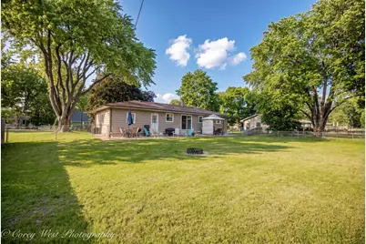 220 Swanson Road, Sycamore, IL 60178 - Photo 18