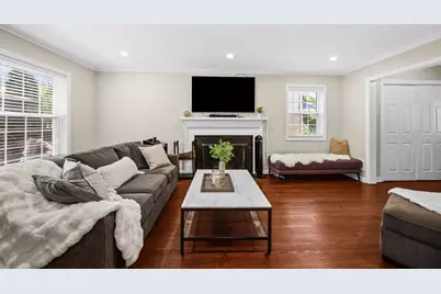 2314 Simpson Street, Evanston, IL 60201 - Photo 4