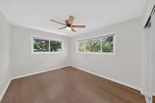215 Dodge Ave, Evanston, IL 60202 - Photo 14
