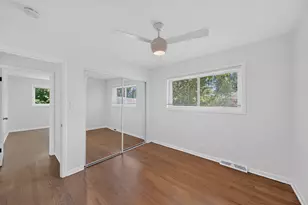 215 Dodge Ave, Evanston, IL 60202 - Photo 16
