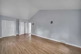 1305 Wilson Ct, Zion, IL 60099 - Photo 8