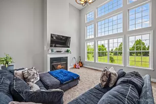37W226 Baker Hill Ct, Saint Charles, IL 60175 - Photo 14