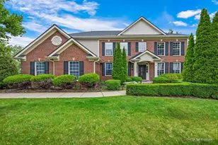 37W226 Baker Hill Ct, Saint Charles, IL 60175 - Photo 2