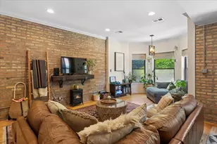 746 W Cornelia Ave, Chicago, IL 60657 - Photo 6