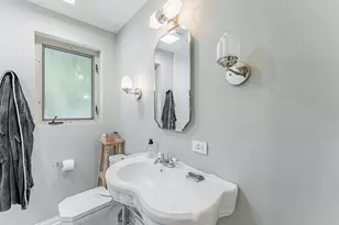 2844 S Throop St, Chicago, IL 60608 - Photo 12