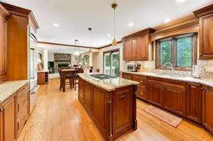 2302 Lisa Ct, Rolling Meadows, IL 60067 - Photo 8