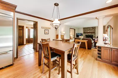 2302 Lisa Court, Rolling Meadows, IL 60067 - Photo 10