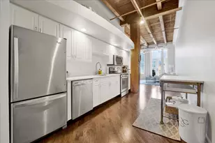 616 W Fulton St, Chicago, IL 60661 - Photo 4