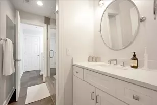 616 W Fulton St, Chicago, IL 60661 - Photo 16