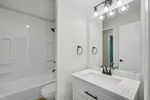 2046 Blackthorn Dr, Champaign, IL 61821 - Photo 22