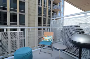 700 N Larrabee St, Chicago, IL 60654 - Photo 10