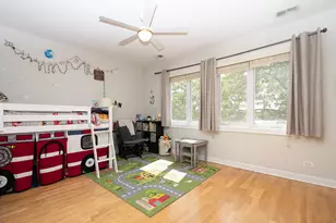 6051 N Mozart St, Chicago, IL 60659 - Photo 12