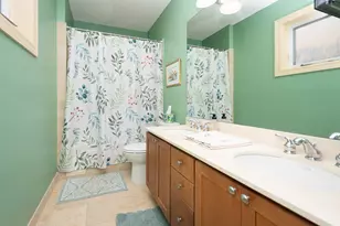 6051 N Mozart St, Chicago, IL 60659 - Photo 10