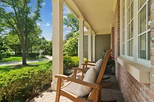 672 S Balmoral Ct, Lake Forest, IL 60045 - Photo 4