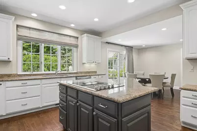 672 S Balmoral Court, Lake Forest, IL 60045 - Photo 16